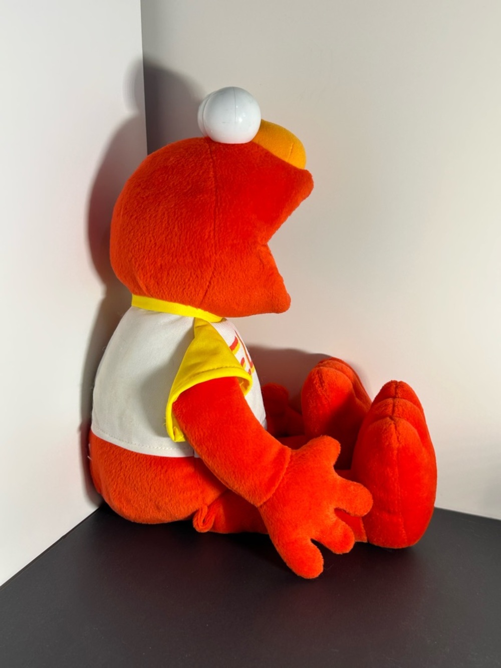 2005 Fisher-Price Sesame Street Elmo Plush Toy - Picture 4 of 7